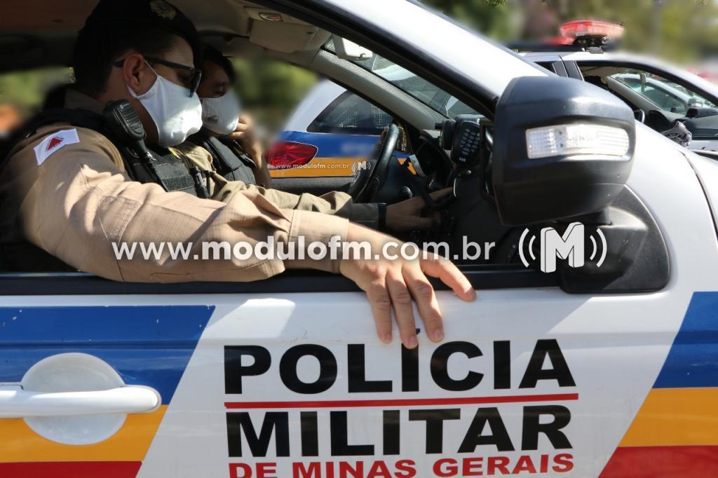 Polícia procura mulher suspeita de furtar loja no Centro de Patrocínio