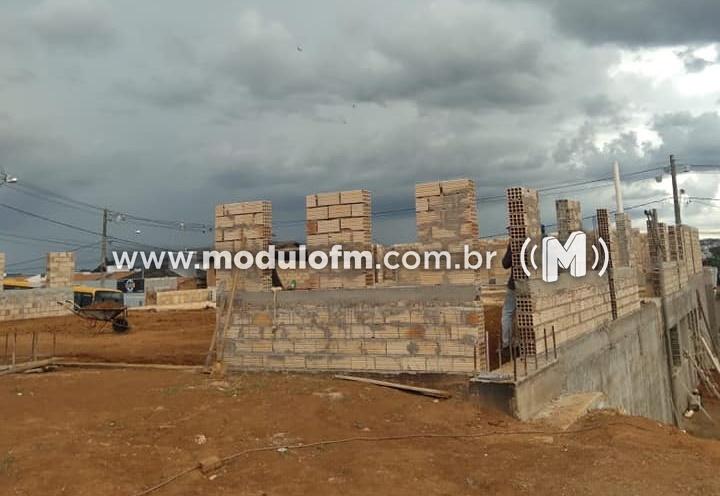 Paróquia Nossa Senhora do Patrocínio precisa de tijolos para construção da igreja de Frei Galvão