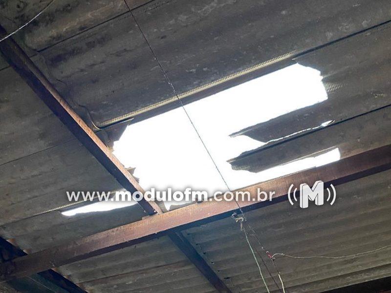 Vítima de ter casa invadida por homem na madrugada aponta descaso da PM durante ocorrência