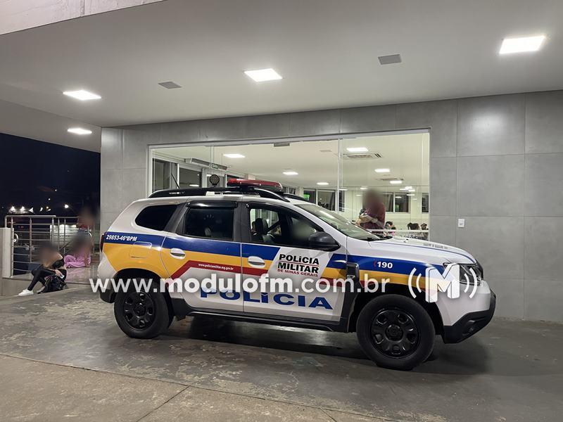 Homem é baleado pela PM após tentar agredir policiais com barra de ferro em Patrocínio