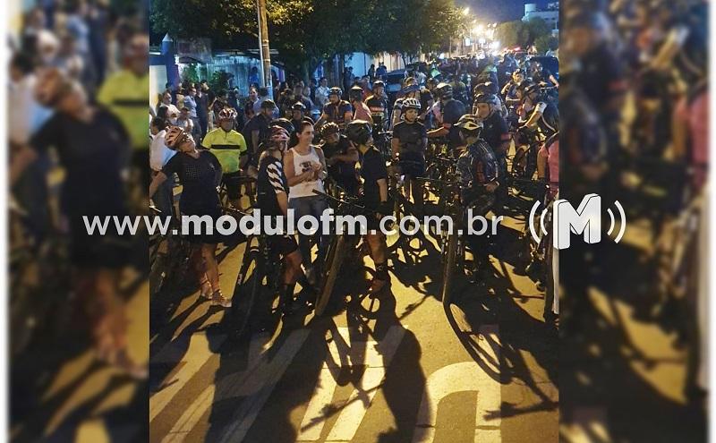 Motociclistas e ciclistas dão adeus a colega vítima de acidente