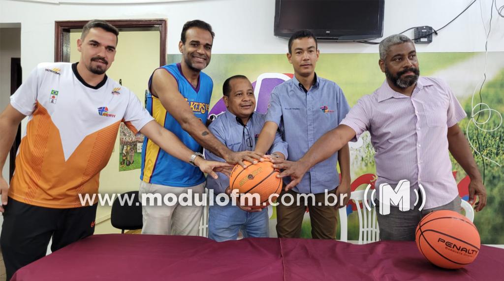 Projeto +Esportes contará com basquete para atender crianças carentes