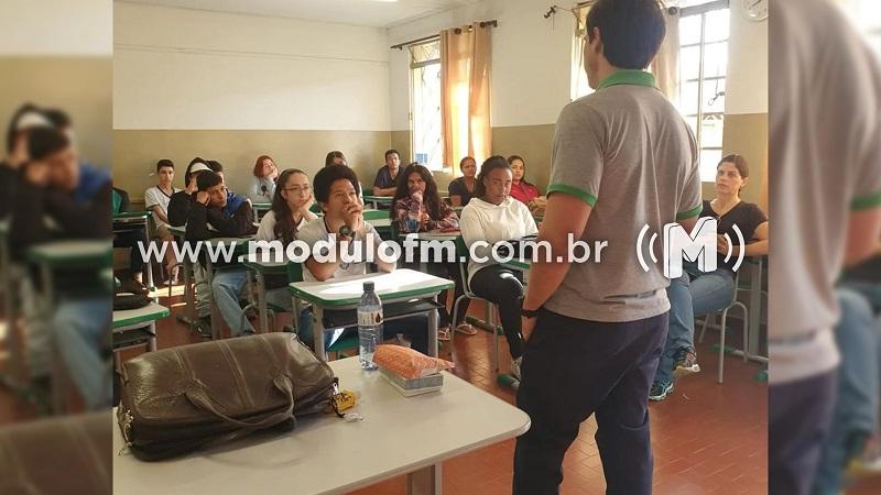 Projeto “Engenharias na Sociedade” do IFTM de Patrocínio visita escola Amir Amaral