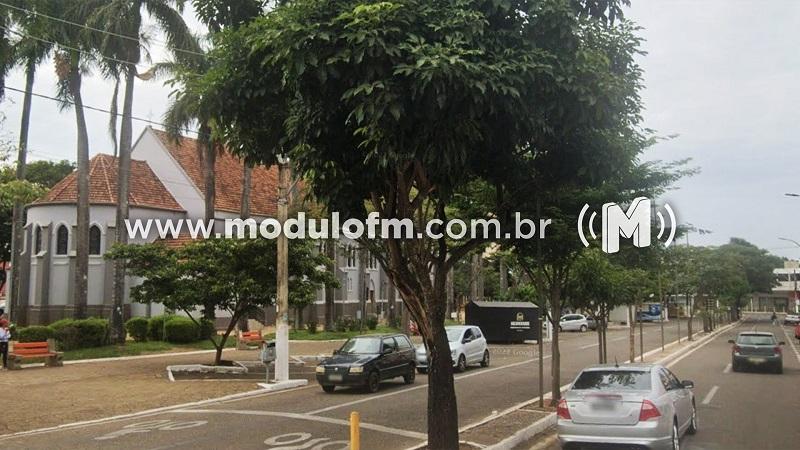 Vereador pede volta de projeto que cria calçadão na praça Santa Luzia