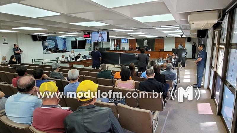 Câmara Municipal vota e decide manter reuniões durante a manhã