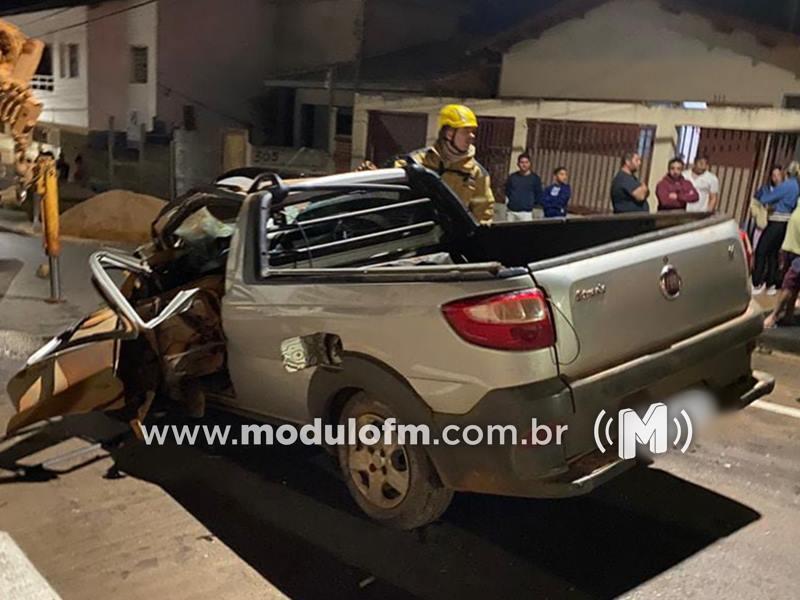 Homem armado dispara tiros em bar e é preso após colidir com veículos durante fuga em Coromandel
