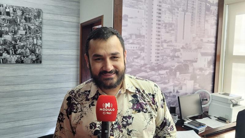 Presidente da Câmara se reúne com deputada e pede maior fiscalização de feiras itinerantes em Patrocínio