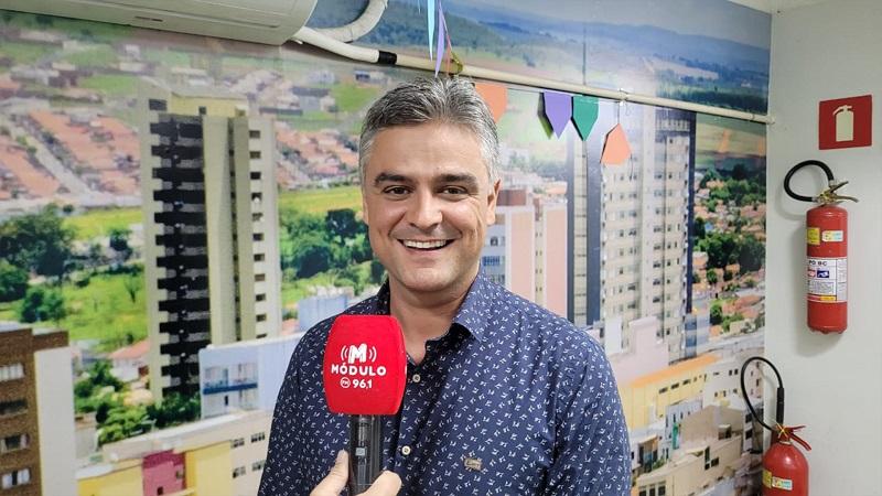 Vereador critica votação que manteve reuniões da Câmara pela manhã: “hoje foi um dia para esquecer”
