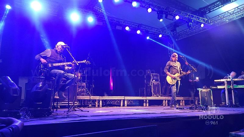 Banda 14 Bis anima primeiro dia do 7º Festival de Cultura e Cozinha Mineira do Cerrado