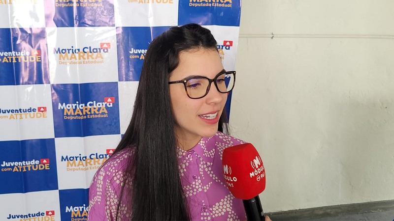 Deputada critica vereadora de oposição e diz que foi atacada na Câmara Municipal em fala sobre asfaltamento