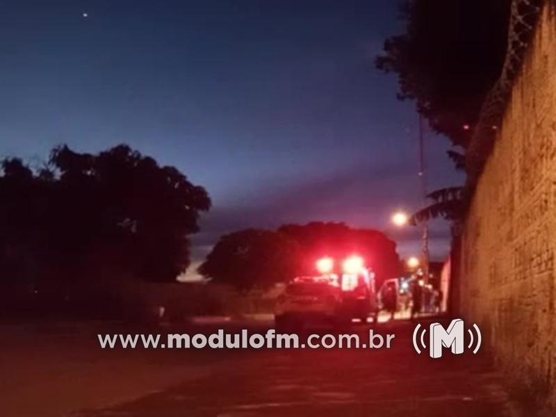 Homem surta, foge do Abrigo Municipal e é resgatado pela polícia