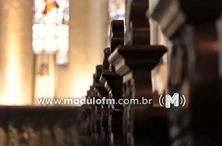 Igreja é alvo de vandalismo e furto de dinheiro em São Gotardo