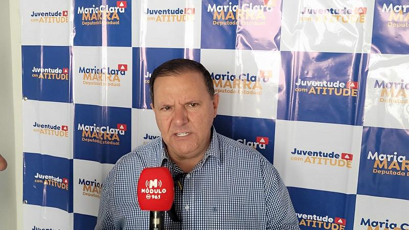 Prefeito afirma que adversários terão de enfrentá-lo nas próximas eleições e diz que estará por trás do nome indicado pelo grupo