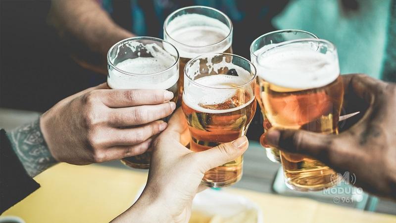 Hoje (4) é celebrado o Dia Internacional da Cerveja;...