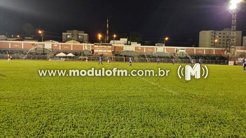Na abertura do Campeonato Master de Patrocínio, Macaúba Espetos e Salitre goleiam seus adversários