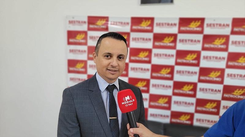 Secretário de Trânsito diz que Prefeitura vai tentar nova licitação para o estacionamento rotativo