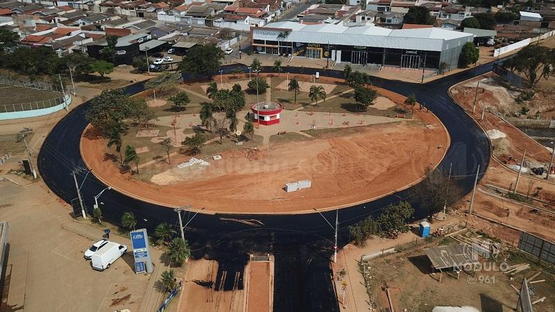 Rotatória do bairro Morada Nova é liberada para trânsito de veículos