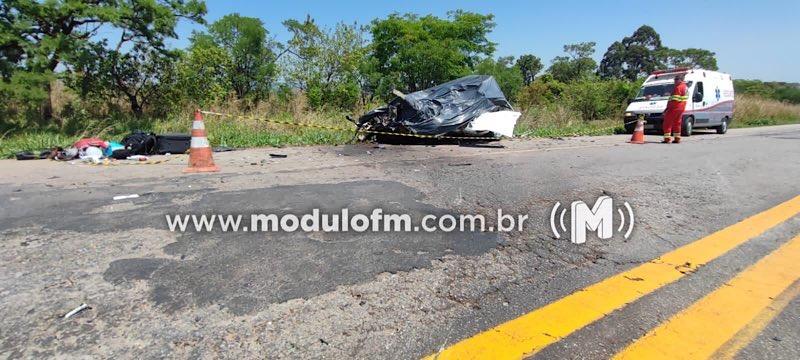 Imagem 2 do post Tragédia na BR-262: acidente fatal tira a vida de moradora de Perdizes e deixa criança de 5 anos ferida