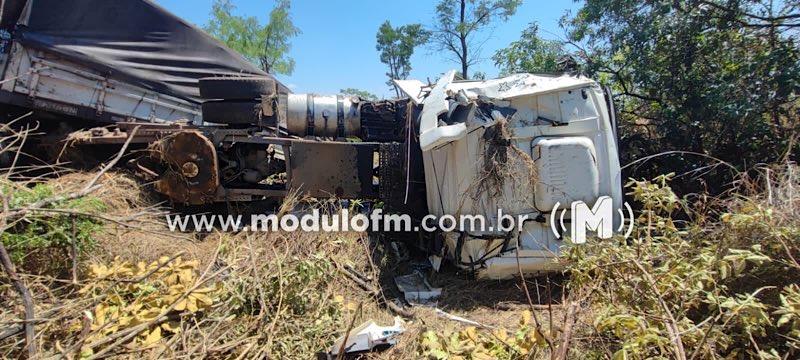 Imagem 5 do post Tragédia na BR-262: acidente fatal tira a vida de moradora de Perdizes e deixa criança de 5 anos ferida