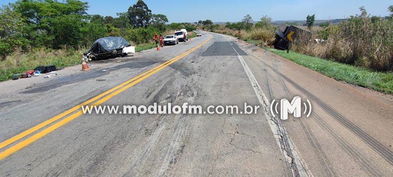 Imagem 3 do post Tragédia na BR-262: acidente fatal tira a vida de moradora de Perdizes e deixa criança de 5 anos ferida
