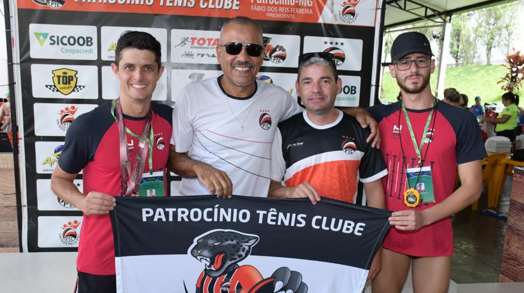 5ª Fase da XIV Copa MG de Natação tem a equipe do PTC como a melhor da competição