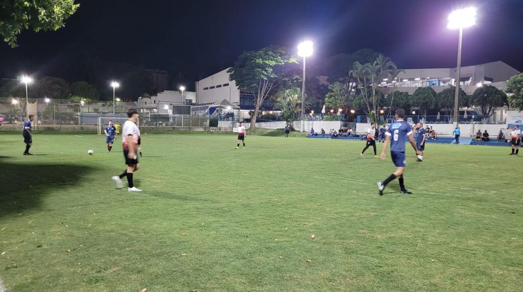 Galáticos vencem a equipe do Spasso Café e assumem...