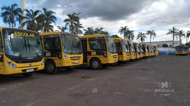 Vereador aponta desvio de finalidade no uso de ônibus...