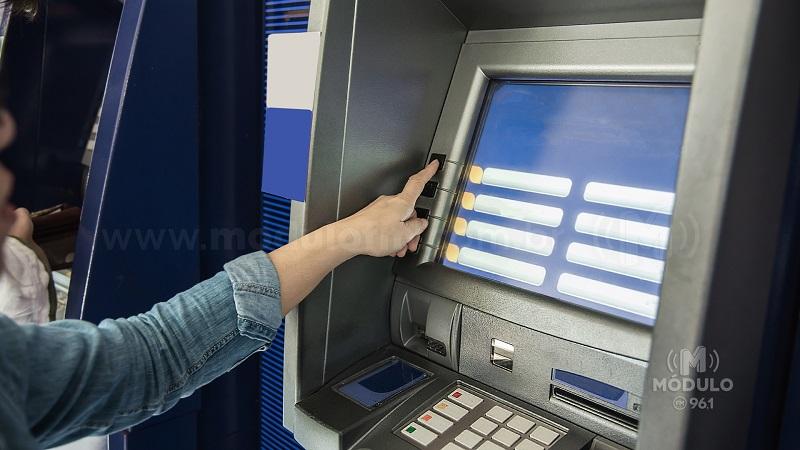 Bancos ficarão fechados nesta quinta-feira (02), mas funcionarão normalmente na sexta
