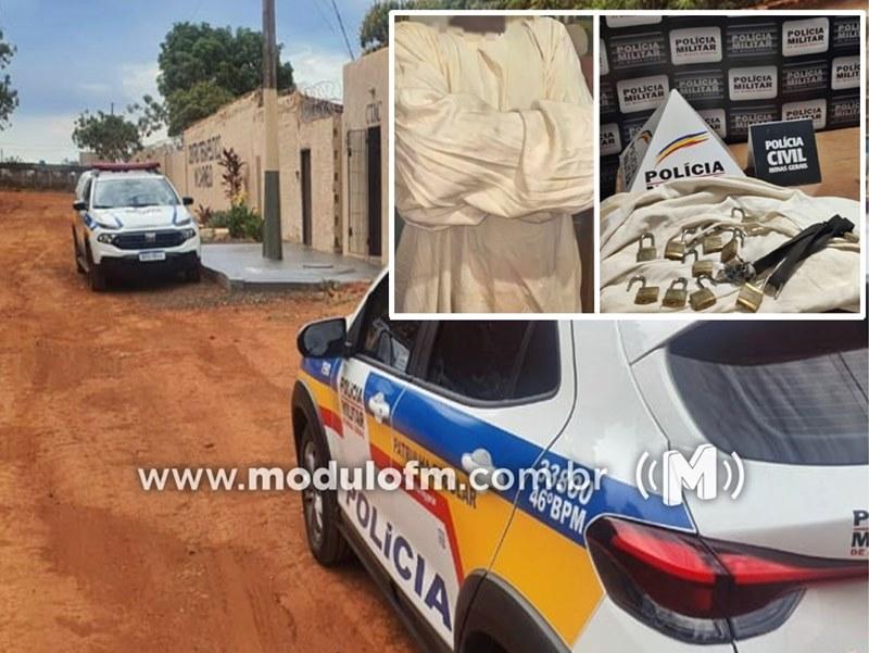 Clínica de reabilitação é fechada e quatro pessoas são presas sob suspeita de manter internos em cárcere privado e condições desumanas em Monte Carmelo