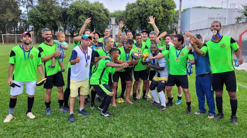Macaúba Espetos comemora título da Copa Master e está no duelo de campeões pela Recopa