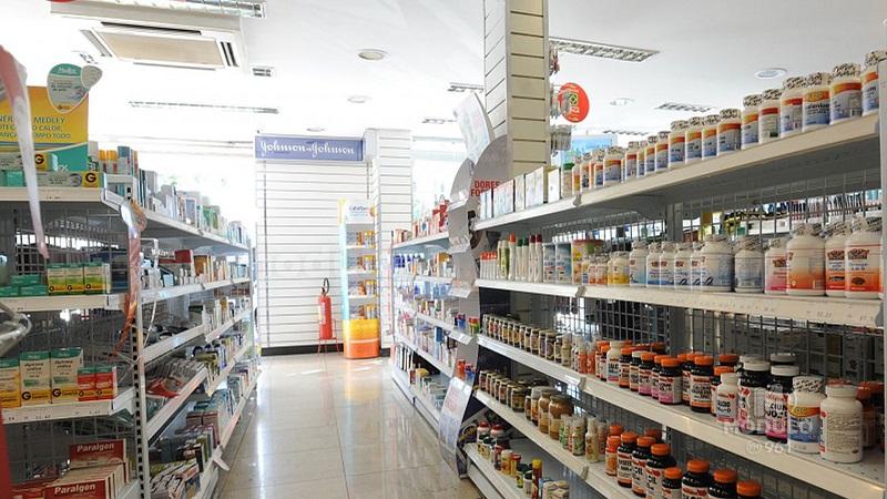 Vendedora de farmácia será indenizada após comentários depreciativos de colegas sobre o corpo dela