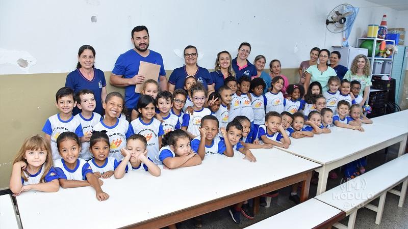 Vereador Leandro Caixeta cobra a transferência do Pré-Escolar Municipal do bairro Morada Nova para o prédio do antigo CIAAP