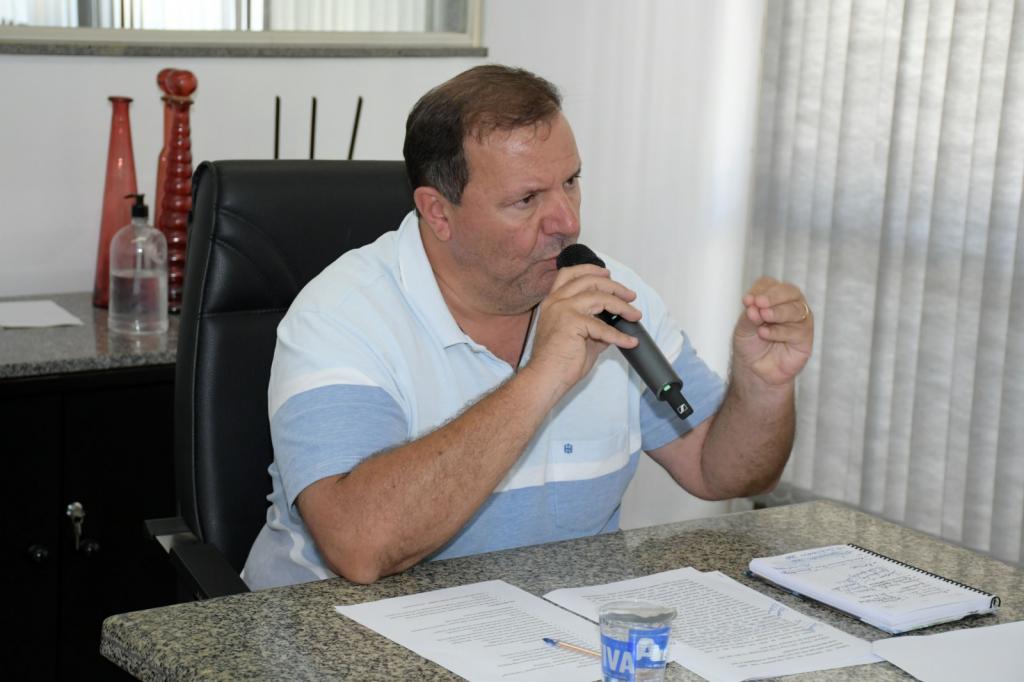 Prefeito responde deputada federal que falou sobre sua gestão