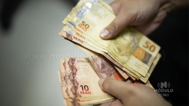 Salário mínimo deve subir para R$ 1.412 no ano que vem