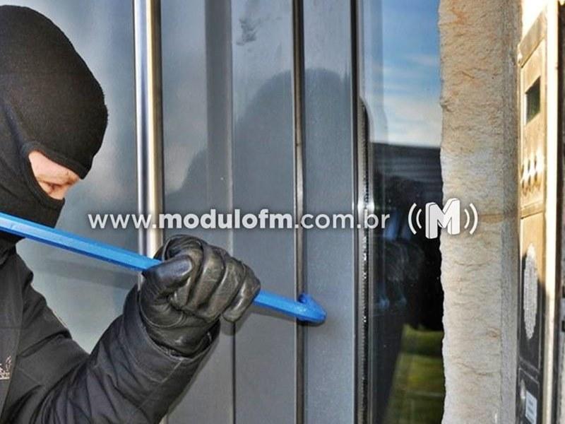 Estabelecimento comercial é arrombado e furtado durante a madrugada em Patrocínio