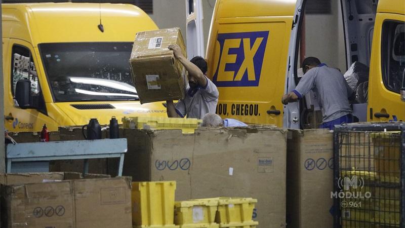 Mais de 86 mil itens esquecidos nos Correios serão leiloados na semana que vem