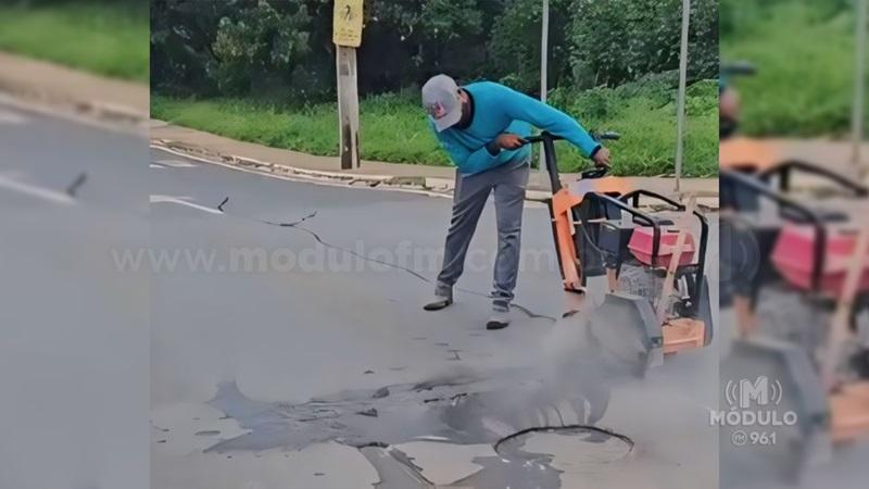 Após acidentes graves, Prefeitura começa a nivelar bueiros na Avenida Marciano Pires