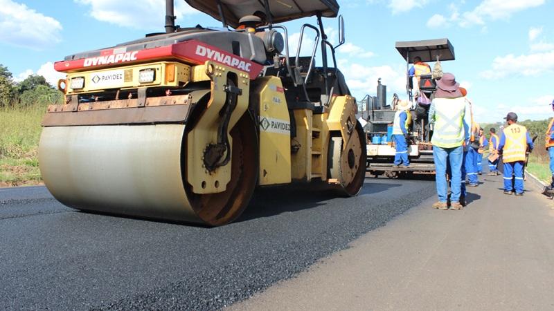 BR-365 e MGC-462 recebem obras de manutenção ao longo...