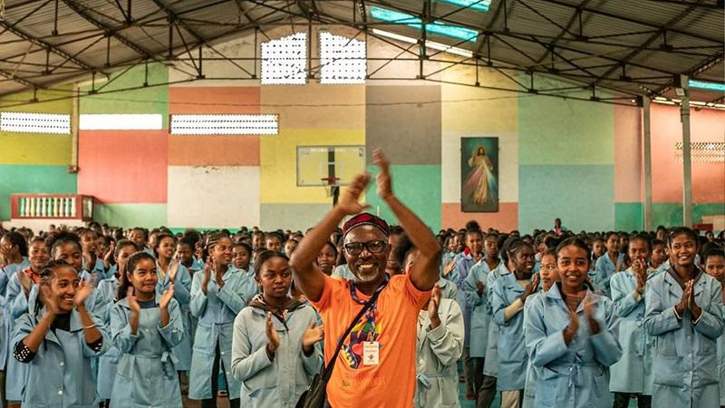 Padre José Ronaldo participa de Caravana da Saúde em Madagascar