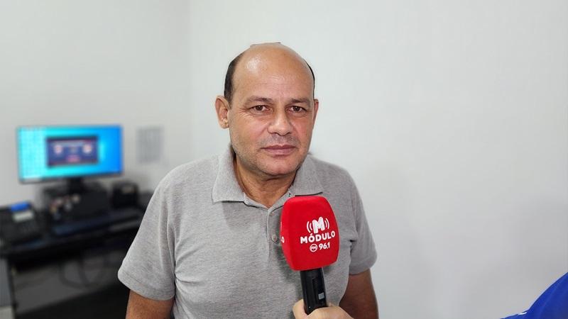 Saída de Emerson Caixeta da Educação ainda não é...