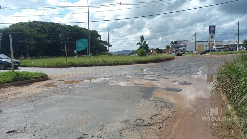 Vereador cobra Romeu Zema e deputadas por melhorias em trevo da Faria Pereira com a MG-230