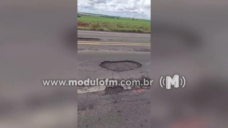Concessionária EPR Triângulo recebe prazo de 24 horas para reparar buracos na BR-365 entre Patrocínio e Uberlândia, sob risco de suspensão da cobrança de pedágio
