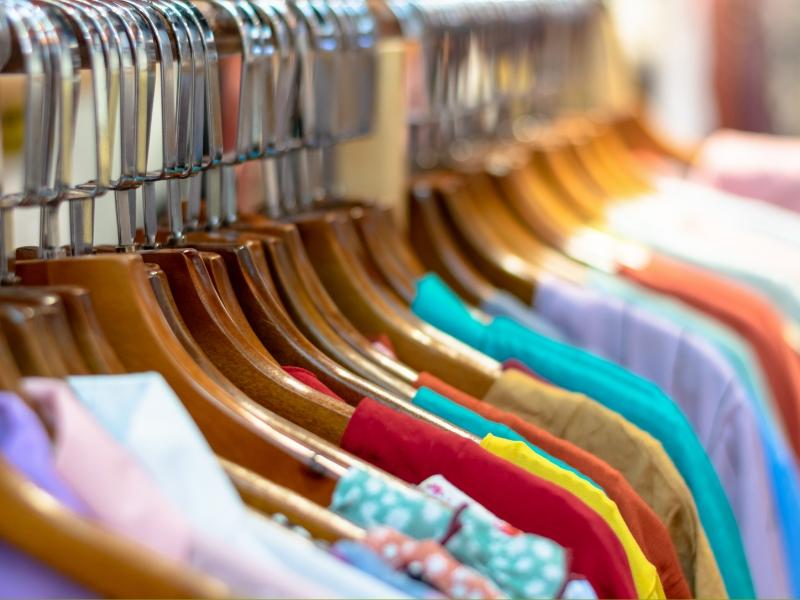 Hospital Santa Casa de Patrocínio realiza bazar com peças a preços de até R$ 100
