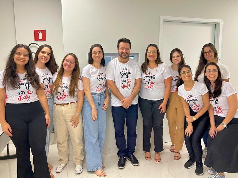 Pace Hemominas de Patrocínio recebe doação de sangue de empregados do Sicoob Coopacredi