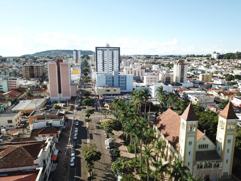 Prefeitura distribui carnês do IPTU até 08/04; pagamento começa no dia 15