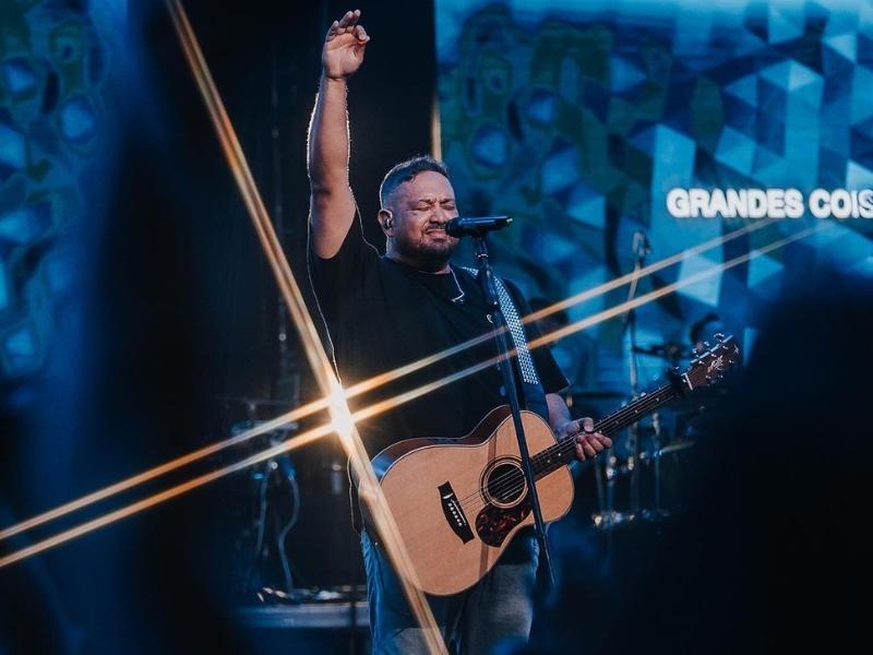 Show do cantor gospel Fernandinho abre nesta terça-feira a edição 2024 da Fenacafé