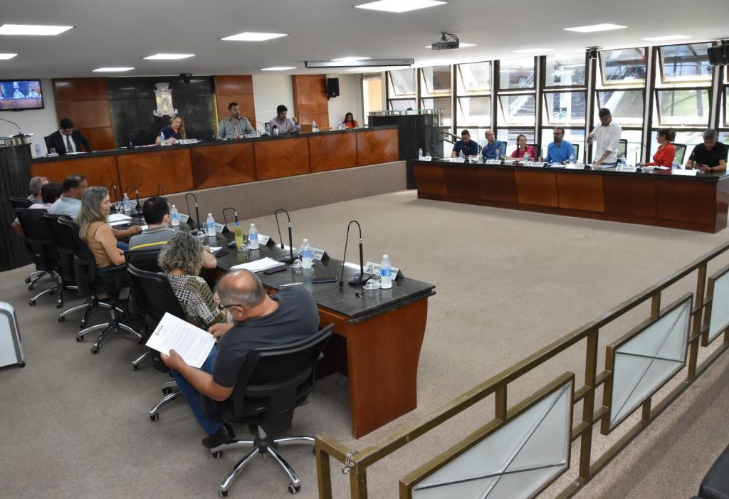 Com parecer desfavorável de comissão, Câmara vota projeto de subvenções e convênios com entidades rurais