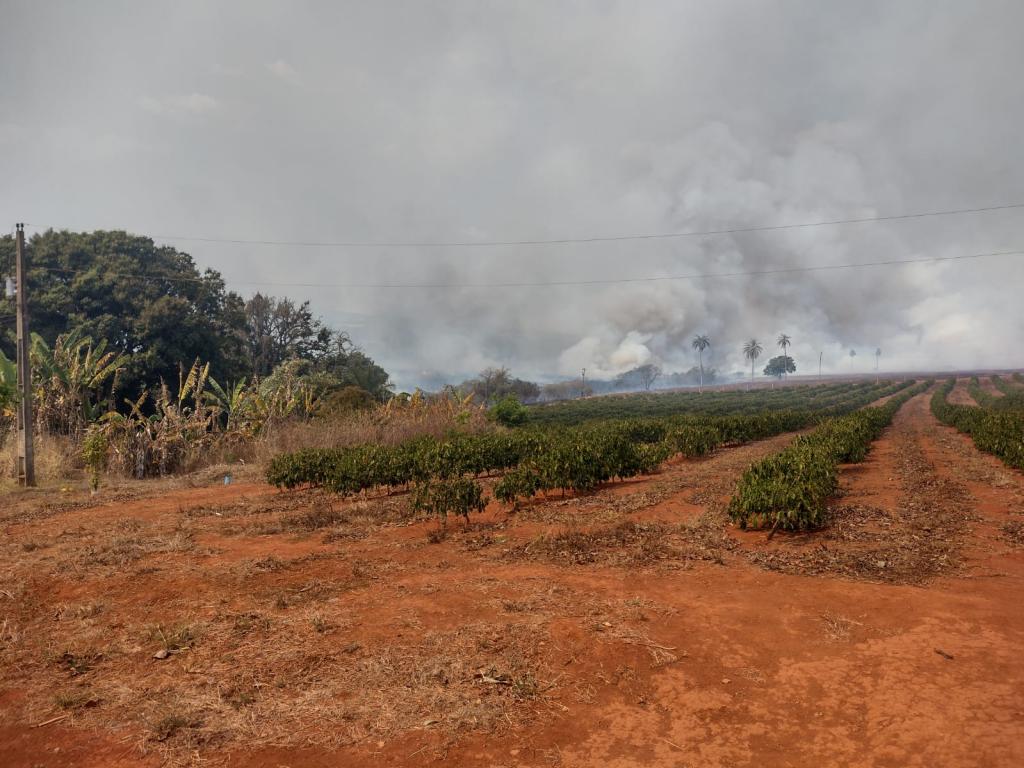 Provocada por incêndios, fumaça tomou conta de Patrocínio no final de semana e trouxe transtornos