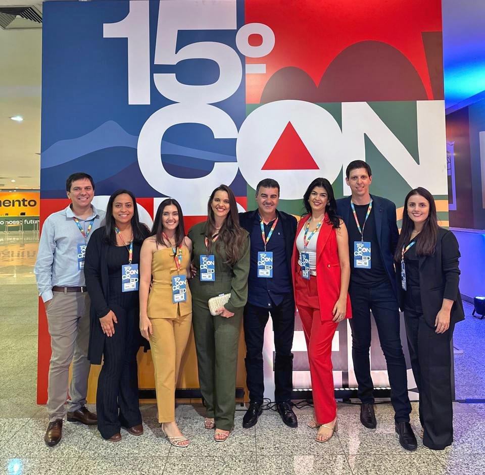 Sicoob Coopacredi participa do 15º Concred e presidente compartilha case de sucesso