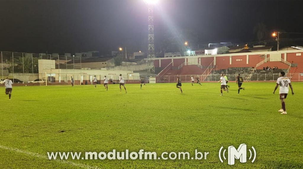 Fluminense e Macaúba Espetos disputam, na noite desta sexta-feira,...